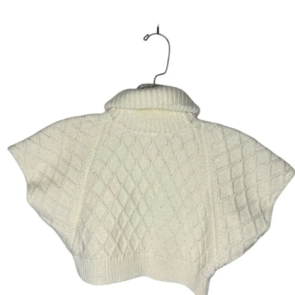 Janie And Jack Ivory Cable Knit Cape Sweater With Toggle‎ Closure. 3-6 Months.
